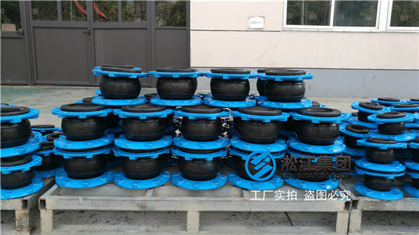 新型球墨法蘭橡膠軟接頭發(fā)往北京大興機(jī)場(chǎng)